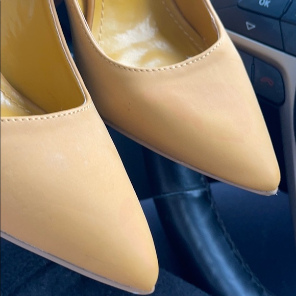 COPY - Mustard pointy toe heels not for sale!!! - Picture 1 of 4